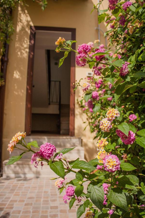 Hotel Mondello Sicily House Exterior foto
